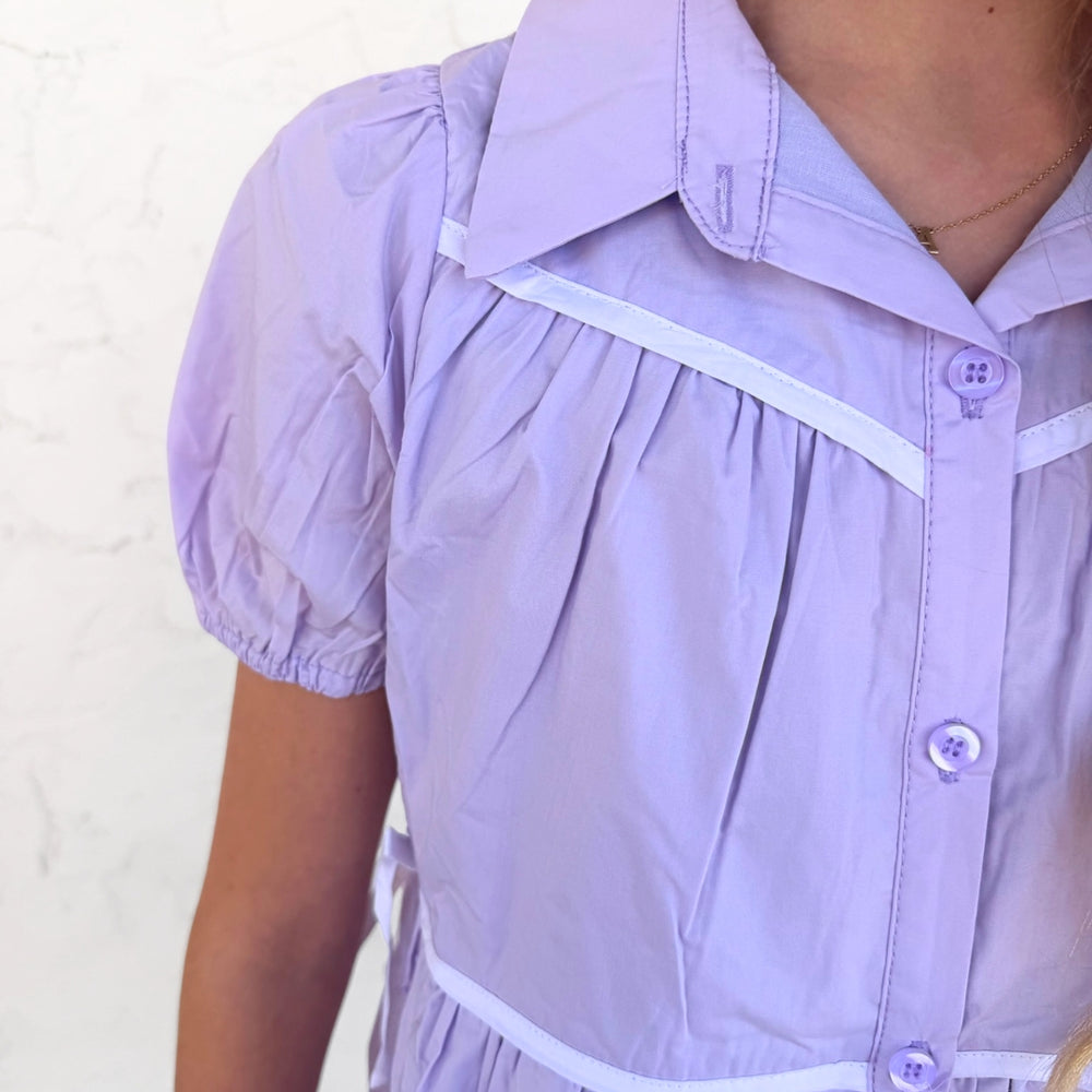 Tween Girls Contrast Piping Ribbon Buttoned Dress in Lavender – Saplings